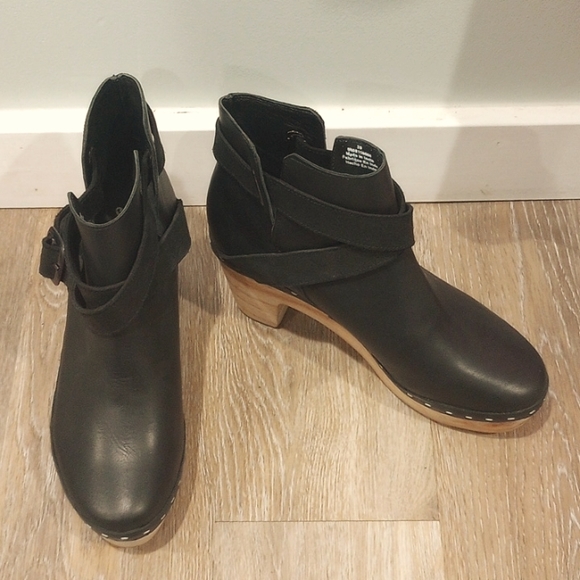 Free People Shoes - Free people black booties